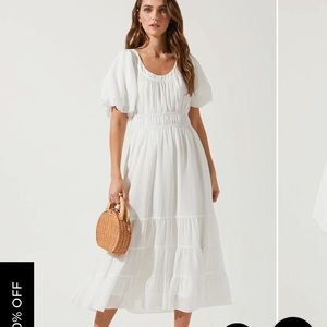 ASTR the Label Chamomile MIDI dress - size small - tags still on - never worn!